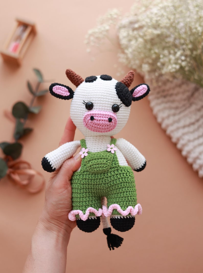 CROCHET PATTERN: Adorable Cow Amigurumi