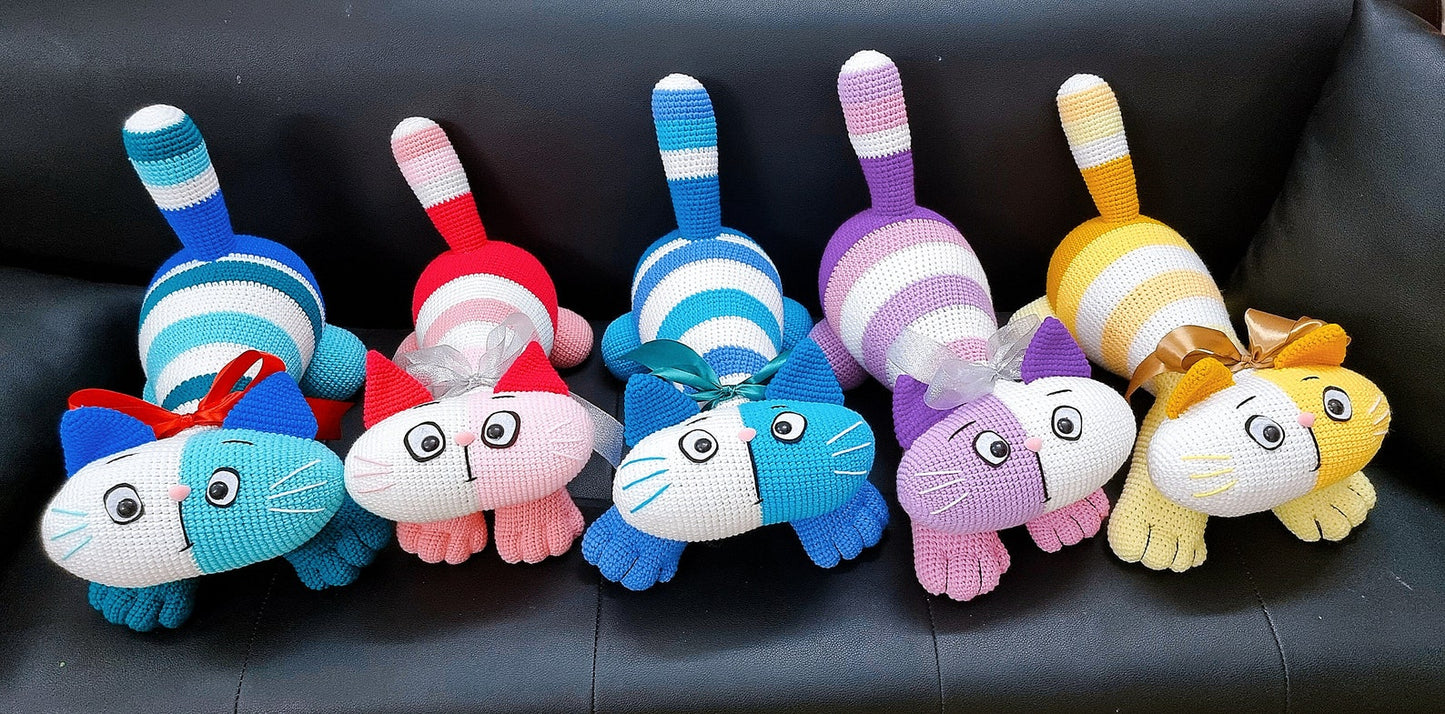 Crochet PATTERN Two-Tone Cat