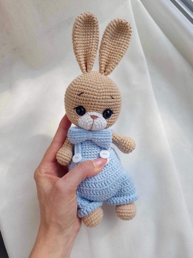 CROCHET PATTERN: Adorable Crochet Bunny
