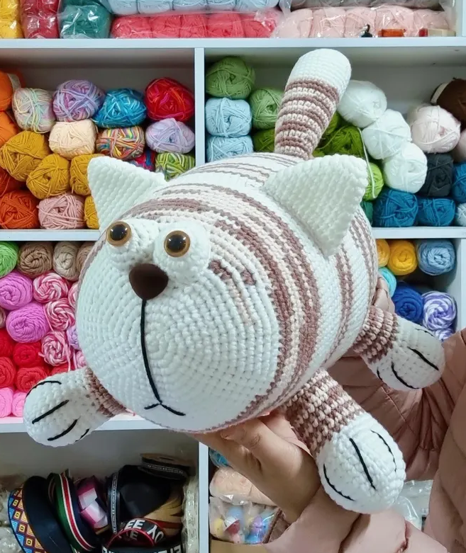 🐱 Fat & Cuddly Cat Crochet Pattern