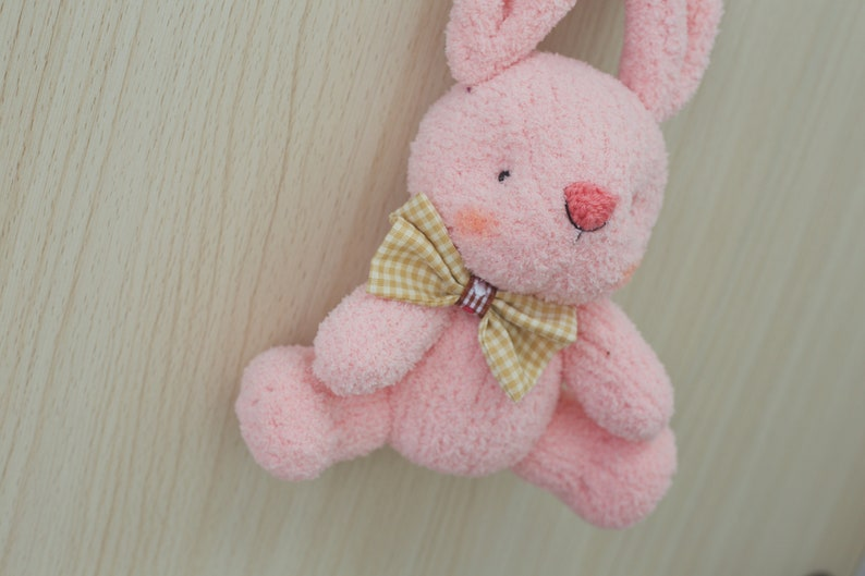Pecky Bunny Knitting Pattern